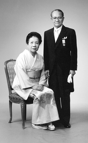 創業者田口甚市郎と妻さわ子
